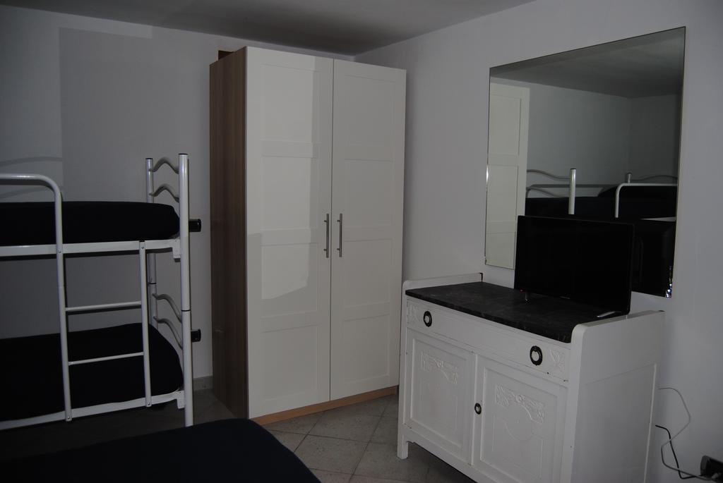 Il Susino Apartamento Tirrenia Exterior foto